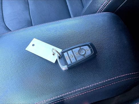 Used 2018 Ford Explorer Sport AWD/4WD image 35