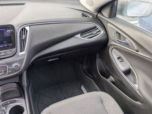 Used 2023 Chevrolet Malibu LS image 15