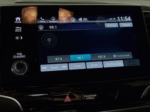 Used 2024 Honda Passport Black Edition image 17