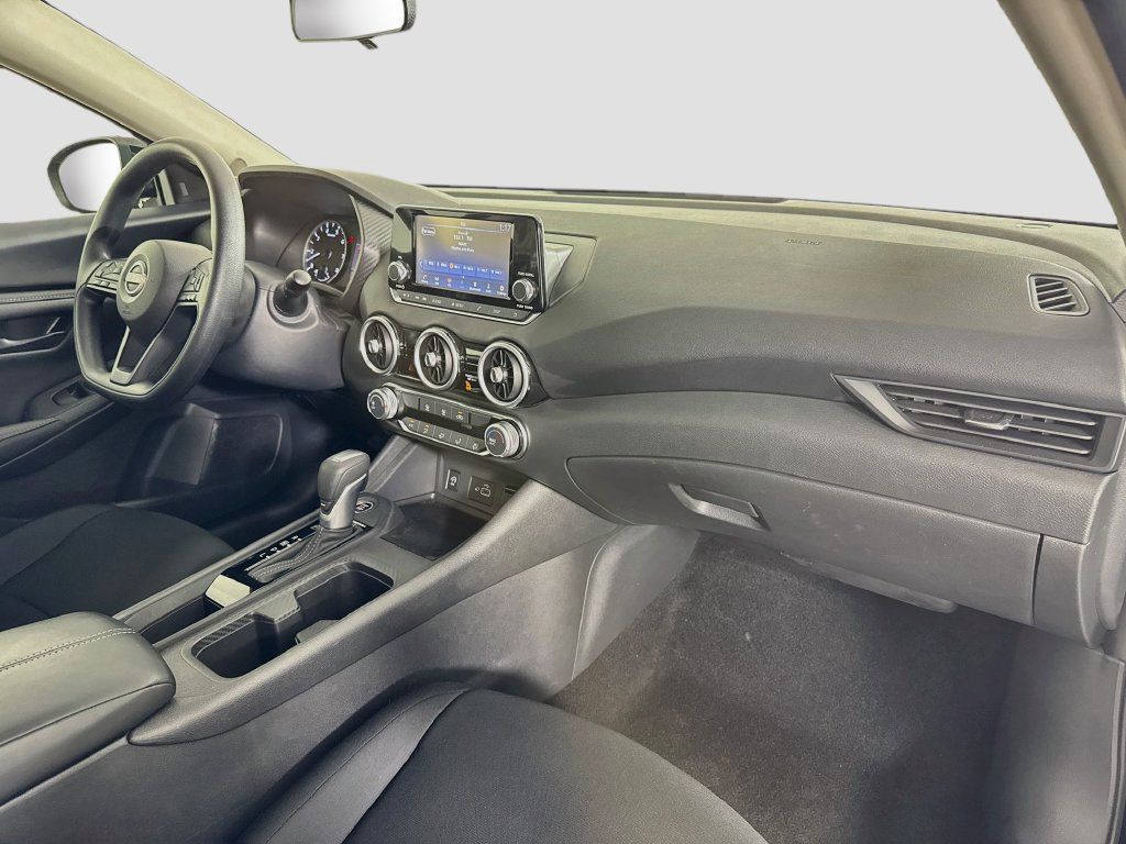 Used 2025 Nissan Sentra S FWD image 27