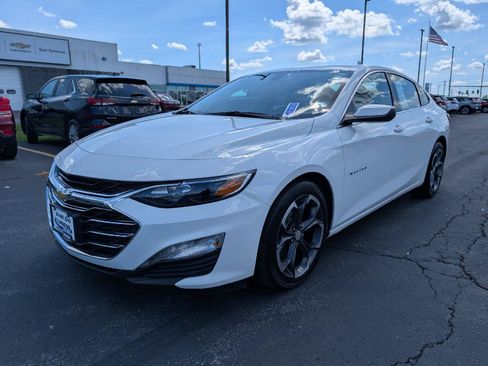 Used 2022 Chevrolet Malibu LT FWD image 4
