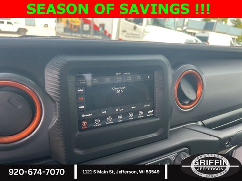 Used 2021 Jeep Gladiator Mojave w/ LED Lighting Group image 22