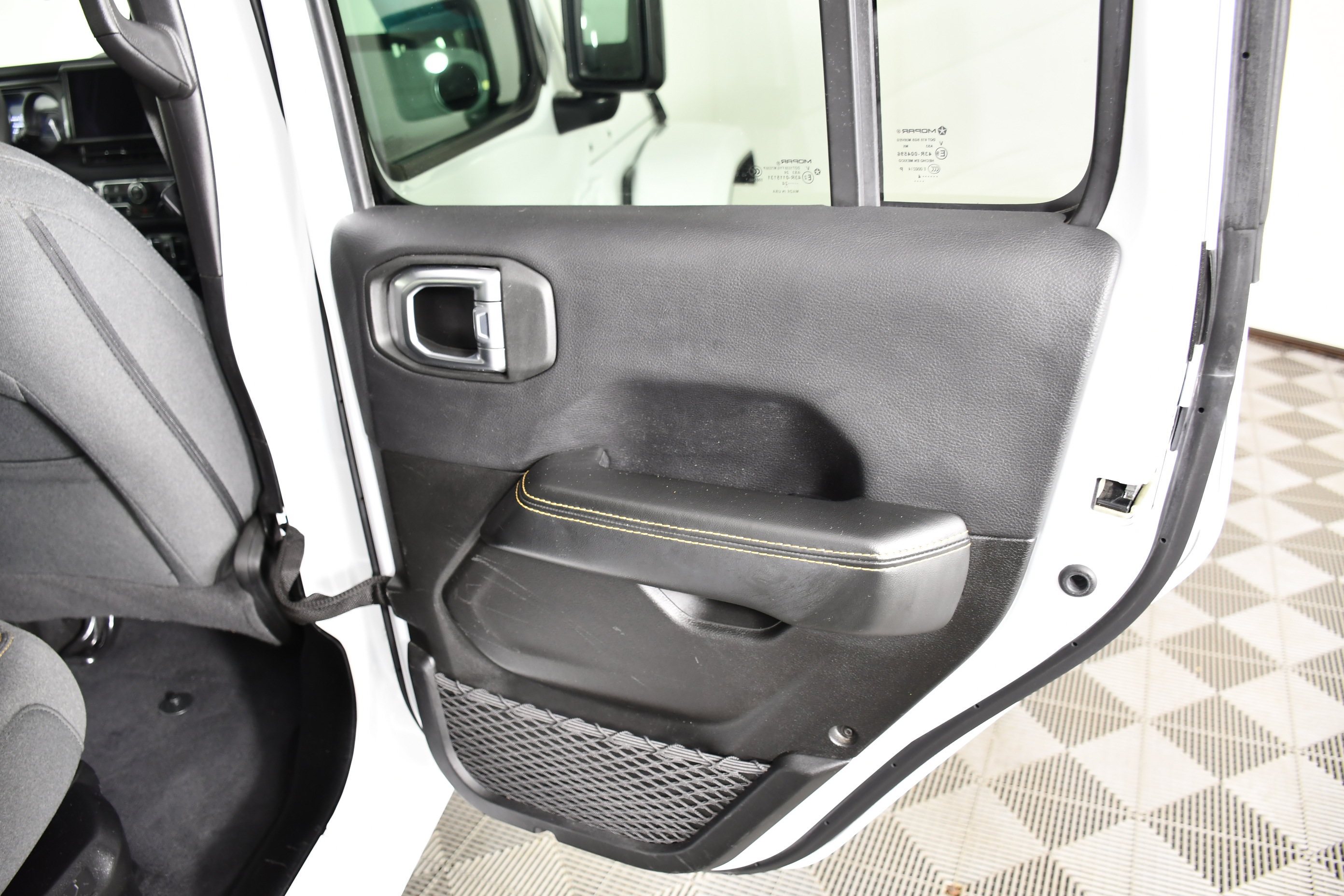 Used 2024 Jeep Wrangler Unlimited Sahara AWD/4WD image 42