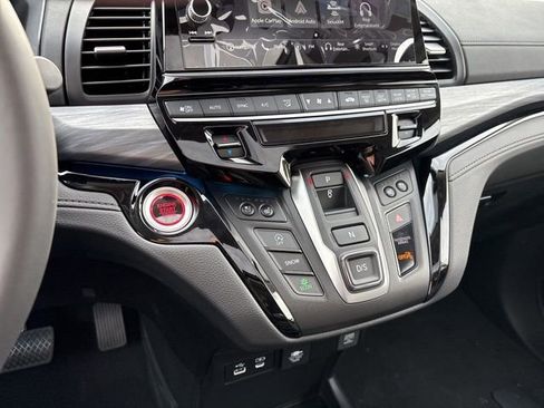 New 2026 Honda Odyssey Elite image 12