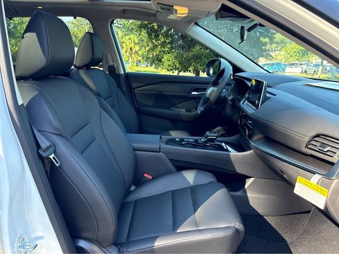 New 2026 Nissan Rogue SV image 11