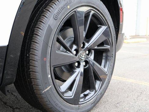 New 2025 Buick Envision Sport Touring image 38