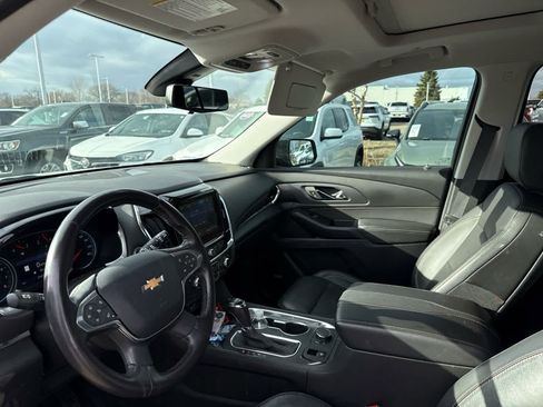 Used 2020 Chevrolet Traverse Premier w/ Redline Edition image 7
