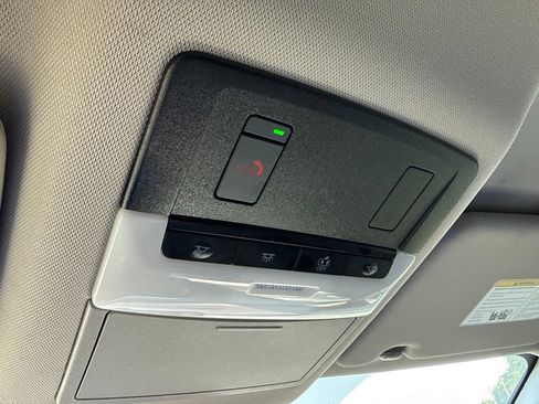 Used 2023 Nissan Rogue SV FWD image 22