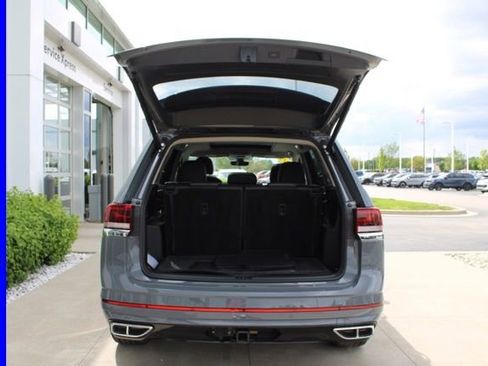 Used 2025 Volkswagen Atlas SEL Premium R-Line AWD/4WD image 10