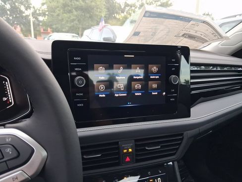 New 2026 Volkswagen Jetta SEL FWD image 9