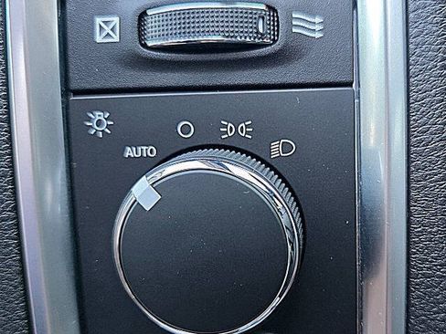Used 2022 RAM 1500 Warlock AWD/4WD image 11