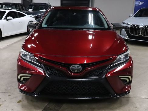 Used 2018 Toyota Camry SE FWD image 8