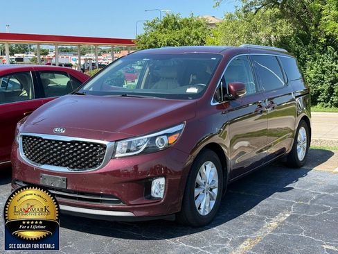 Used 2017 Kia Sedona EX FWD image 2