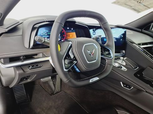 New 2025 Chevrolet Corvette E-Ray image 9