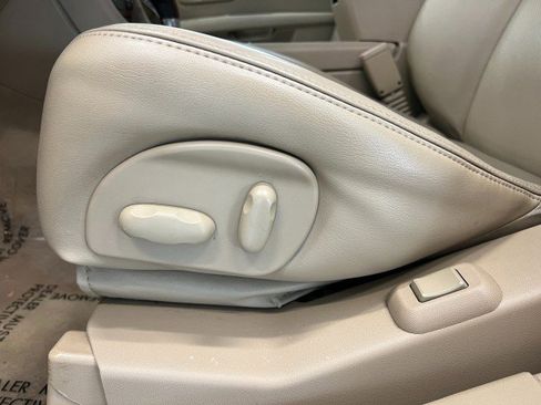 Used 2008 Cadillac SRX AWD image 13