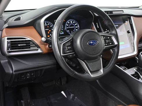 Used 2021 Subaru Outback Touring AWD/4WD image 12