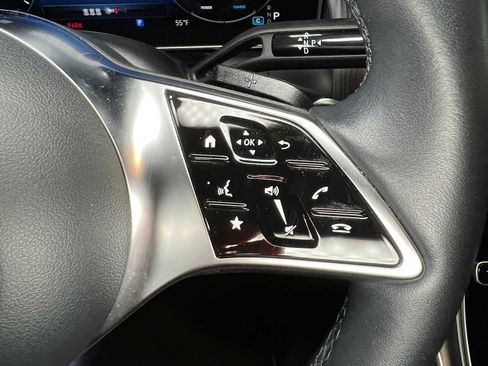 Used 2023 Mercedes-Benz GLC 300 4MATIC image 29