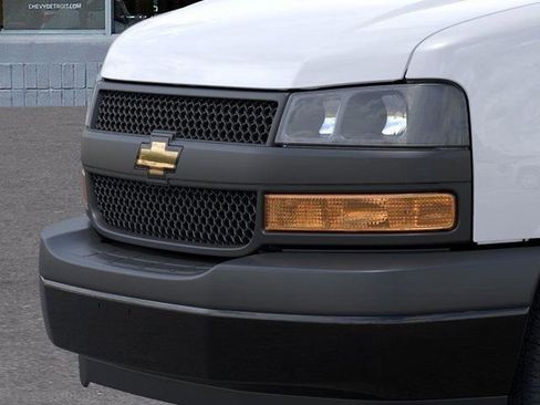 New 2025 Chevrolet Express 2500 Work Van w/ Communications Package image 14