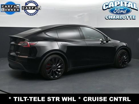 Used 2022 Tesla Model Y Performance AWD/4WD image 7