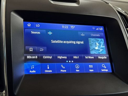 Used 2019 Ford Edge Titanium w/ Equipment Group 301A AWD/4WD image 14