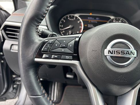 Used 2019 Nissan Altima 2.5 SR w/ SR Premium Package AWD/4WD image 16