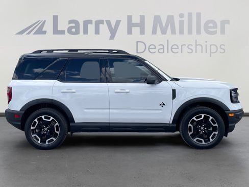 Used 2023 Ford Bronco Sport Outer Banks w/ Tech Package AWD/4WD image 6