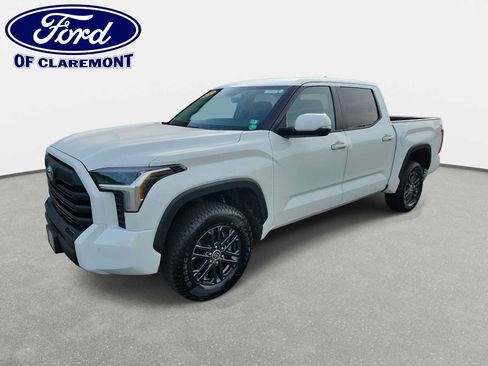 Used 2024 Toyota Tundra SR5 w/ SR5 Convenience Package AWD/4WD image 1