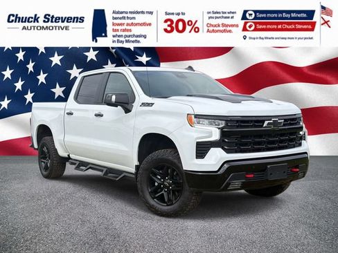 Used 2026 Chevrolet Silverado 1500 LT Trail Boss w/ LT Trail Boss Premium Package AWD/4WD image 3