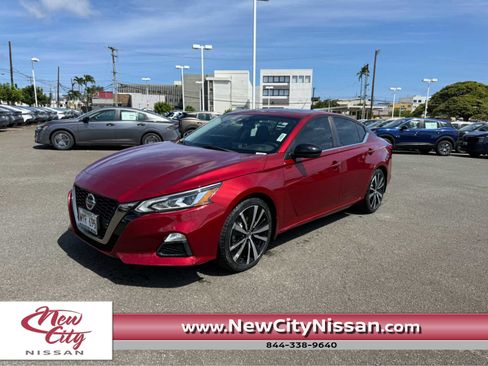 Used 2021 Nissan Altima 2.5 SR w/ SR Premium Package FWD image 1