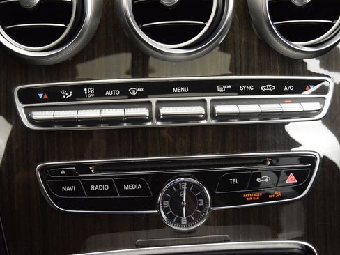 Used 2018 Mercedes-Benz C 300 Sedan image 26