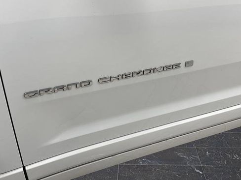 Used 2021 Jeep Grand Cherokee L Overland w/ Advanced Protech Group III image 41