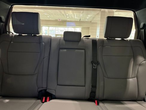 New 2026 Toyota Tundra Limited AWD/4WD image 18