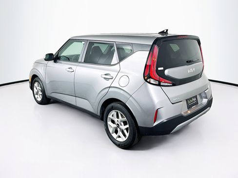 Used 2025 Kia Soul LX w/ LX Technology Package image 5