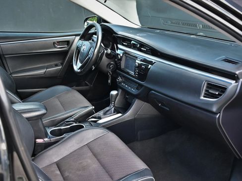 Used 2015 Toyota Corolla S FWD image 17