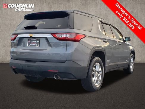 Used 2020 Chevrolet Traverse LT image 7
