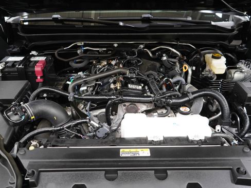 Used 2024 Toyota Tacoma SR AWD/4WD image 27