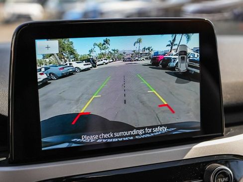 Used 2021 Ford Escape SE FWD image 21