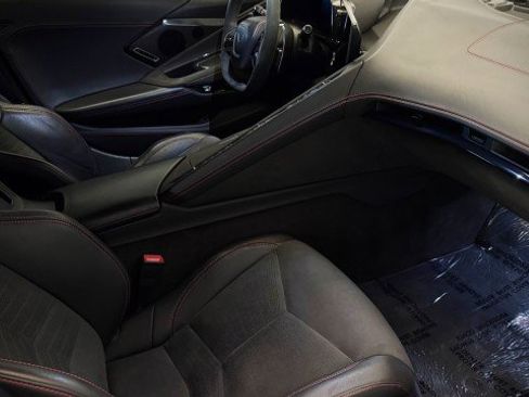 Used 2023 Chevrolet Corvette Stingray Premium Cpe w/ Z51 Performance Package image 12