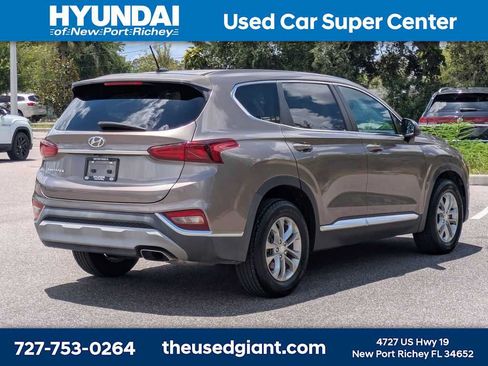 Used 2020 Hyundai Santa Fe SE w/ Cargo Package FWD image 5