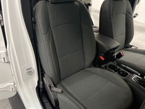 Used 2025 Jeep Wrangler Unlimited Sahara image 20