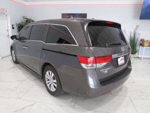 Used 2016 Honda Odyssey SE image 5
