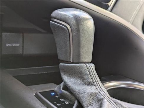 Used 2024 Toyota Camry SE image 14