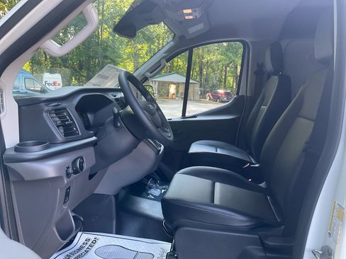 New 2026 Ford Transit 250 Low Roof RWD image 14
