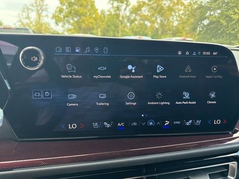 New 2026 Chevrolet Traverse RS w/ LPO, Floor Liner Package image 9