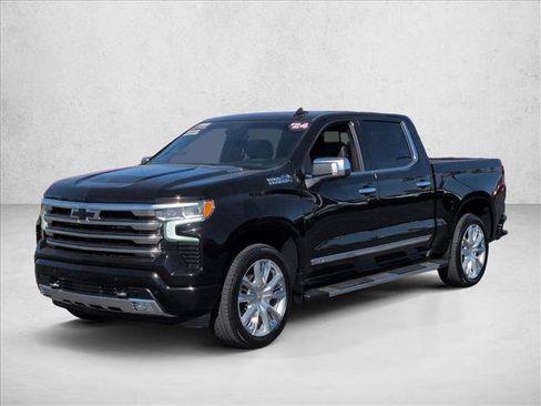 Certified 2024 Chevrolet Silverado 1500 High Country w/ Technology Package AWD/4WD image 4