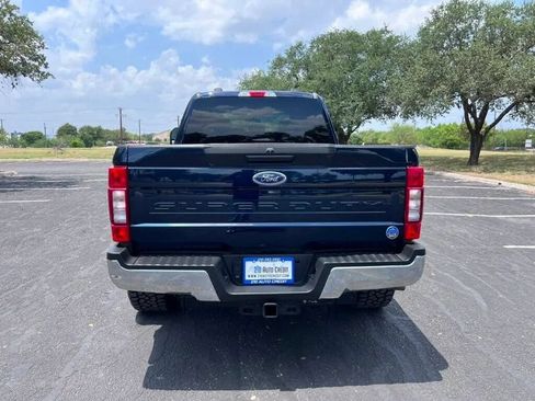 Used 2022 Ford F250 XLT AWD/4WD image 6