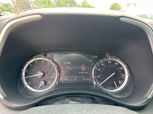 Used 2022 Toyota Highlander XSE FWD image 16