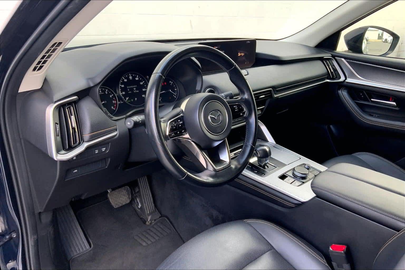 Used 2024 MAZDA CX-90 3.3 Turbo w/ Preferred Plus AWD/4WD image 2