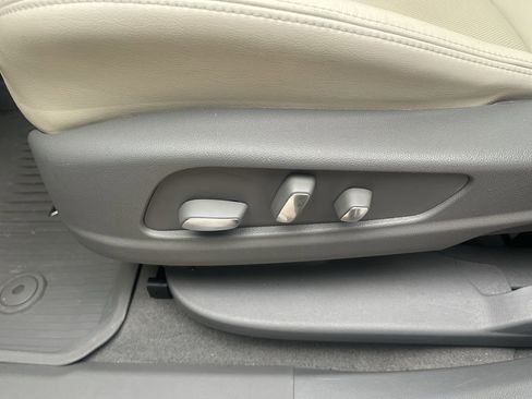 Used 2020 Cadillac XT6 Premium Luxury image 15