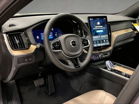 New 2026 Volvo XC60 T8 Plus w/ Protection Package Premier AWD/4WD image 7